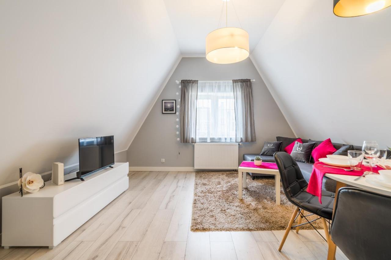 Apartamentygdanske Eu - Golden Exteriör bild